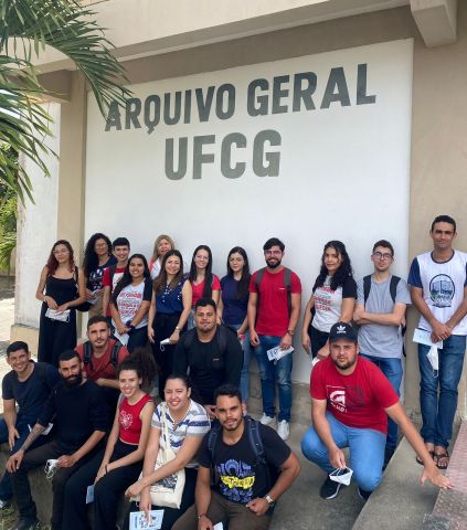 ALUNOS DO 7° PERÍODO DO CURSO DE HISTÓRIA DA UFCG - DATA: 02 - 09 - 2024 